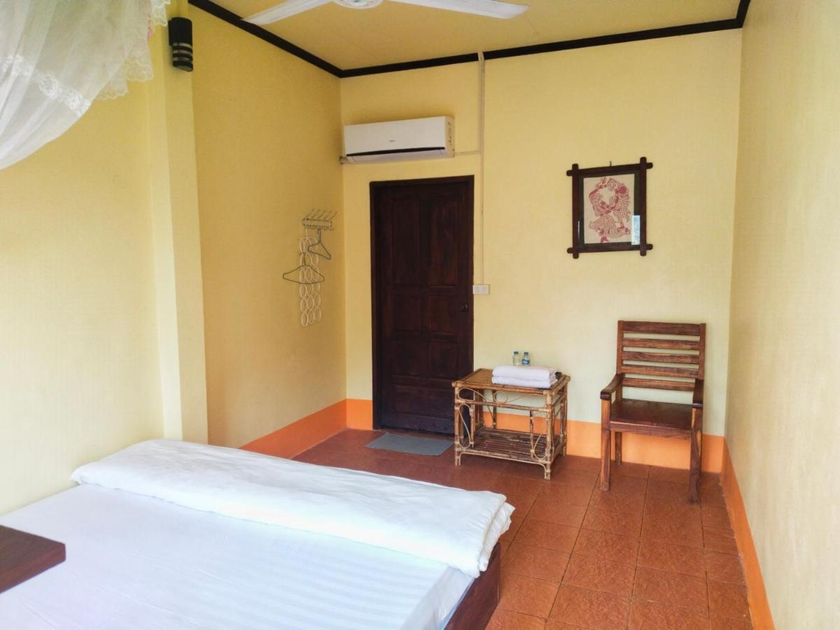 Pdv Guesthouse Muang Ngoi Exterior photo
